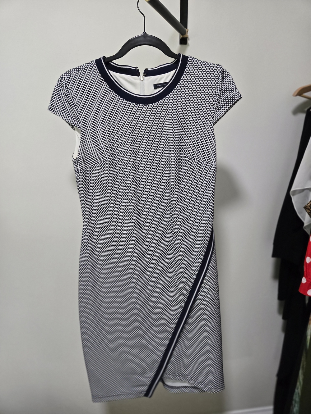 Tommy Hilfiger Navy and White Textured Cap-Sleeve Sheath Dress